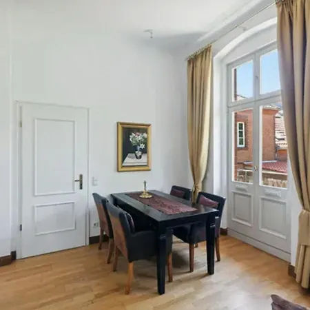 Apartment Gruenderzeitvilla In