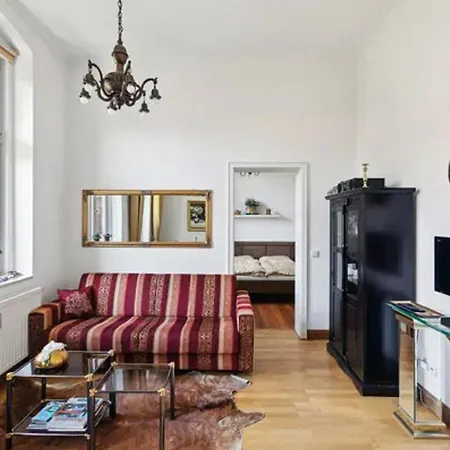 Apartment Gruenderzeitvilla In *