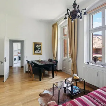 Apartment Gruenderzeitvilla In
