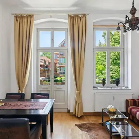 Gruenderzeitvilla In Apartment Potsdam