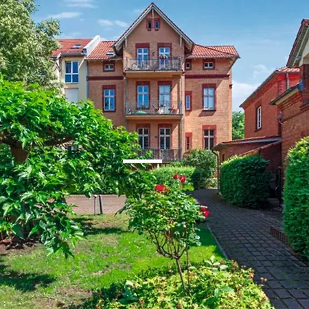 Apartment Gruenderzeitvilla In Potsdam